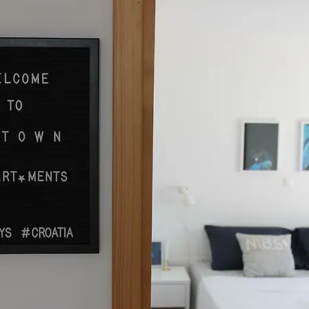 Uptown Uppartments